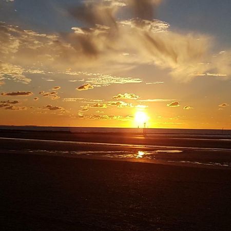 Duplex 50 M2 Au Pied Des Planches Apartment Trouville-sur-Mer Bagian luar foto